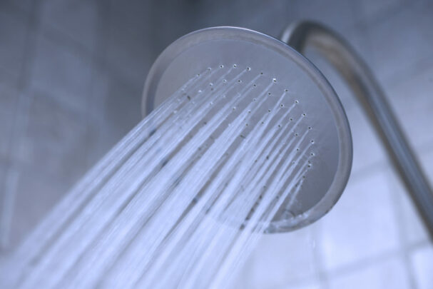 PE0421_showerhead.jpeg