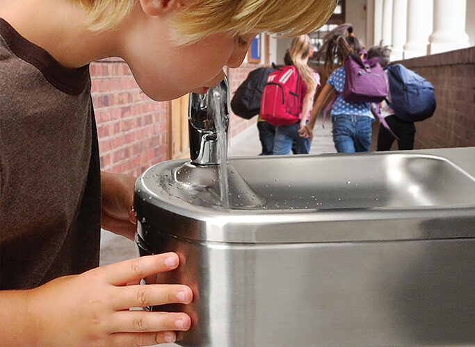 PE1123_MM_school_drinkingfountain.jpg