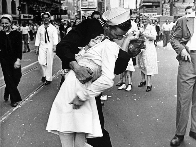 TW0524_V-J Day in Times Square-1945-GR.jpg