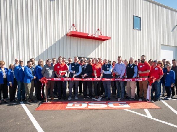 DSG Celebrates iGrand Opening in Eau Claire, Wisconsin.jpg