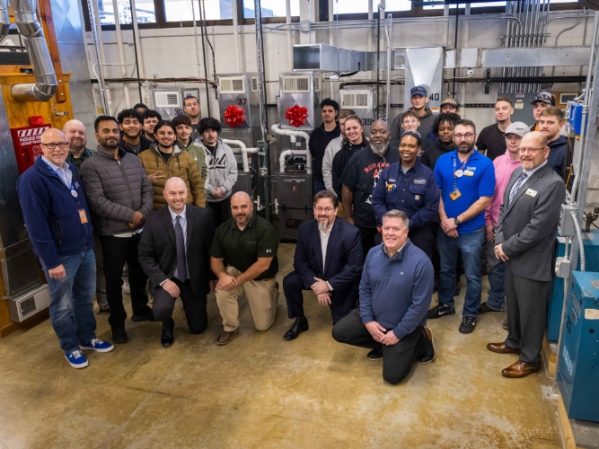 Design Air Donates $100,000 of Rheem Equipment to Milwaukee Area Technical College.jpg