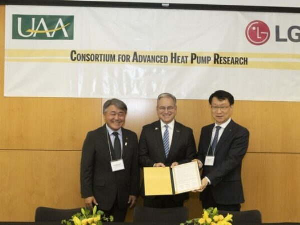 LG Electronics, University of Alaska Establish Consortium for Advanced Heat Pump Research.jpg